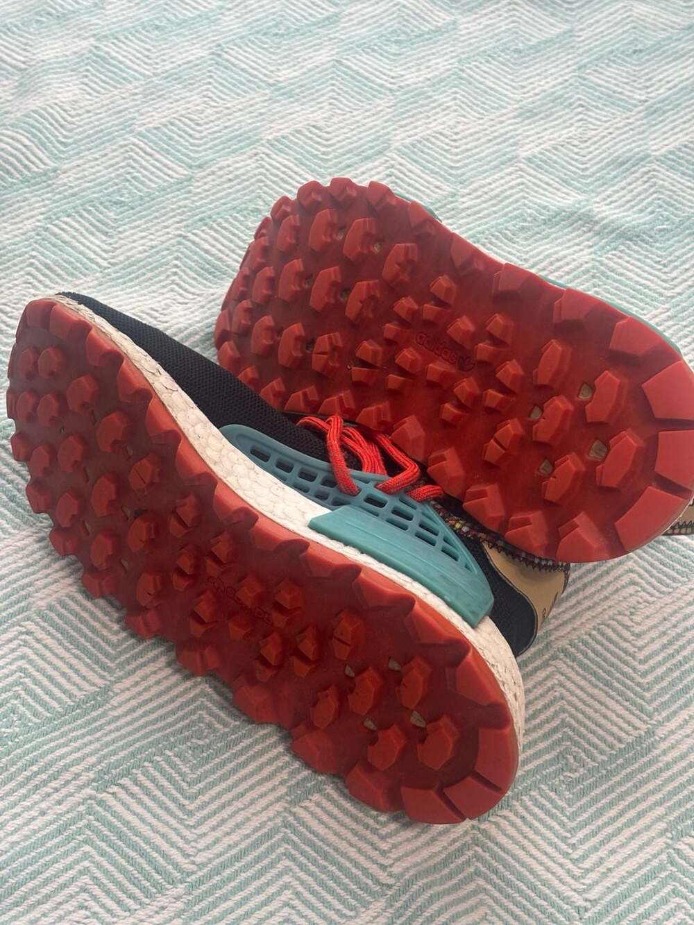 Adidas Pharrell Williams NMD Hu Trail Size 4.5 - Picture 7 of 8